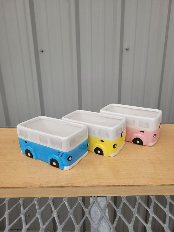 Ceramic Bus Pot. 2"